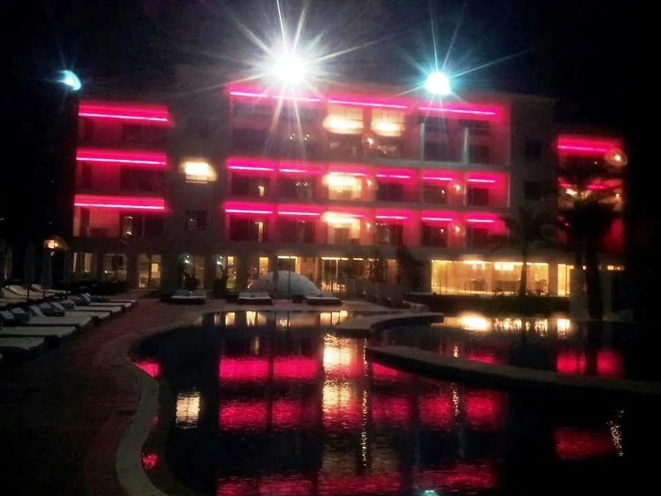 Pangea Beach Resort Jieh