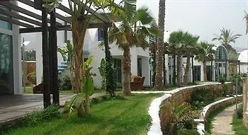Pangea Beach Resort Jieh 5*,