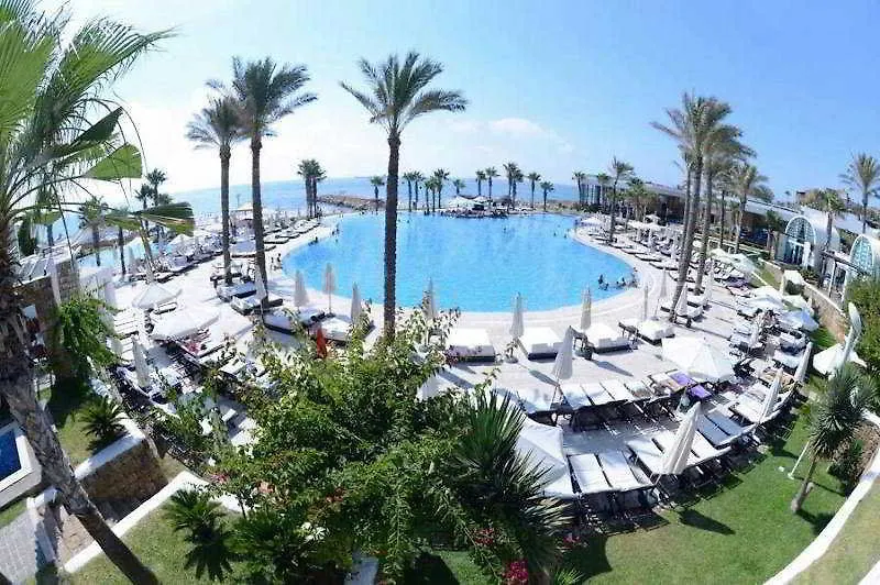 Pangea Beach Resort Jieh
