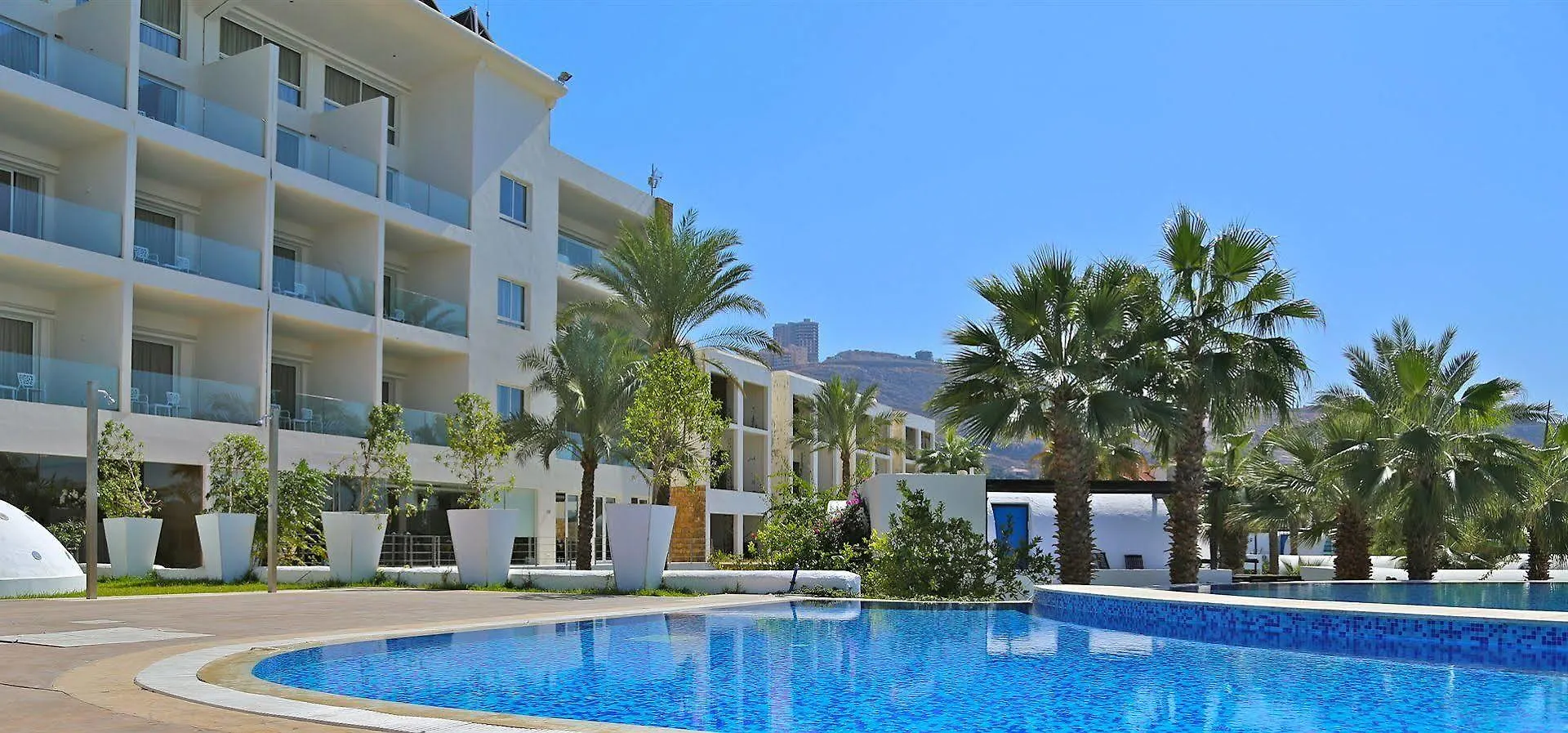 Pangea Beach Resort Jieh
